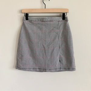 Hollister • high rise plaid mini skirt small
